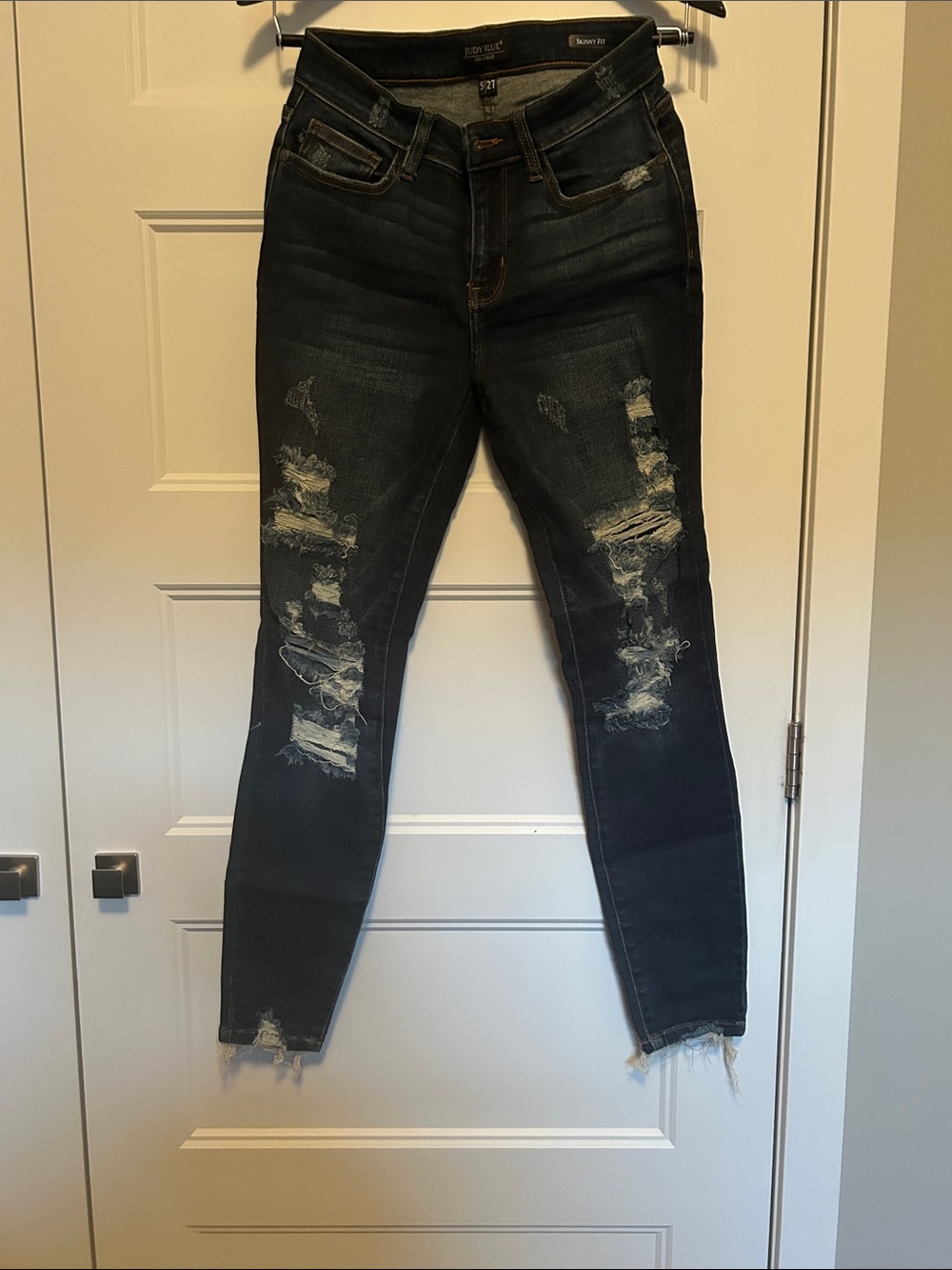 Judy Blue Dark Wash Distressed Skinny Jeans